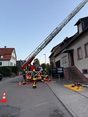 Bild "20250910_DLK_Absturzsicherung_Uebung_2.jpg"