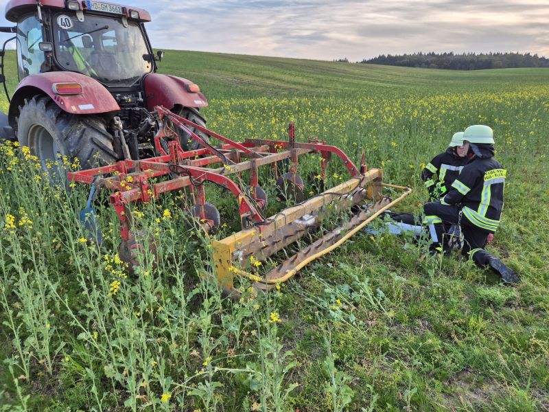 Bild "&Uuml;bungen:20260415_Uebung_TH_Traktor_1.jpg"